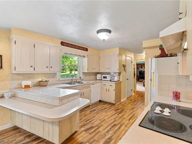 2560 Kenyon Avenue NW, Massillon, OH 44647 Photo 7