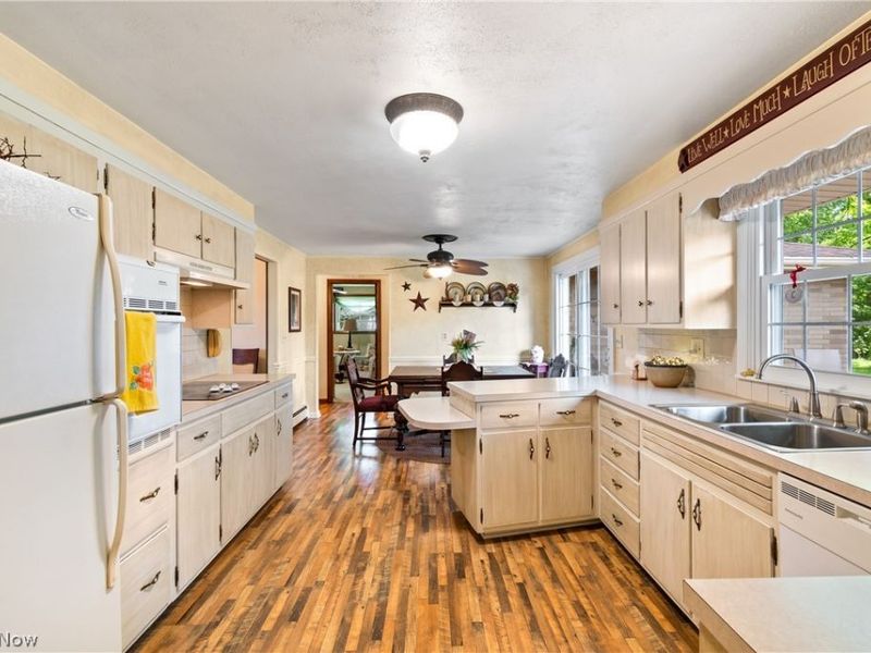 2560 Kenyon Avenue NW, Massillon, OH 44647 Photo 9