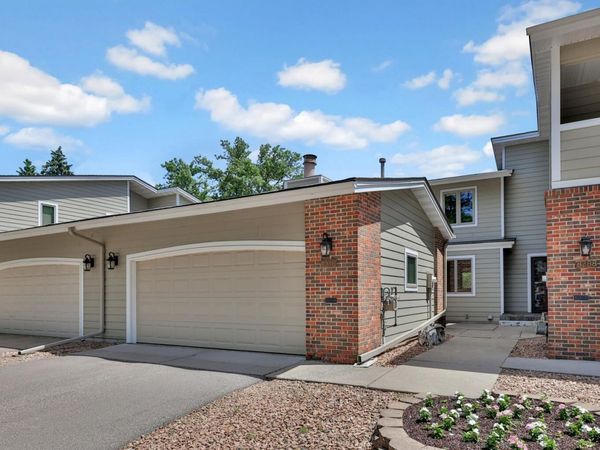 8286 Kingslee Road, Bloomington, MN 55438