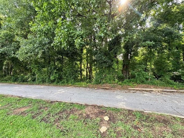 535 Camelot Parkway, Jonesboro, GA 30236