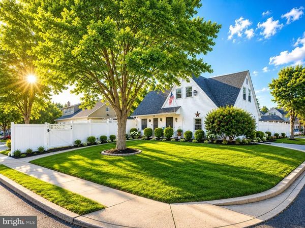 43 NORTHPARK DRIVE, LEVITTOWN, PA 19054