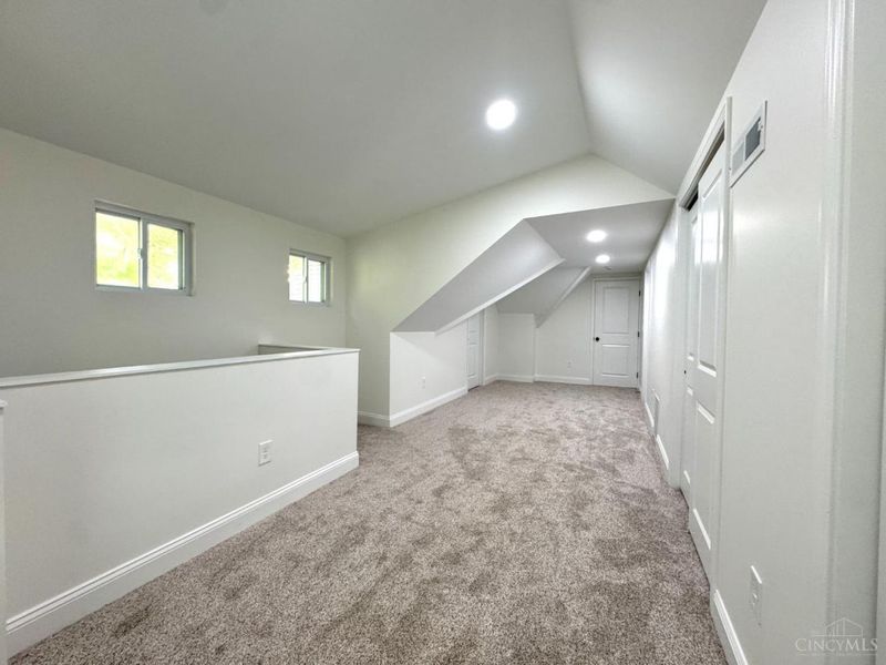 2728 Silverleaf Avenue, Cincinnati, OH 45212 Photo 18