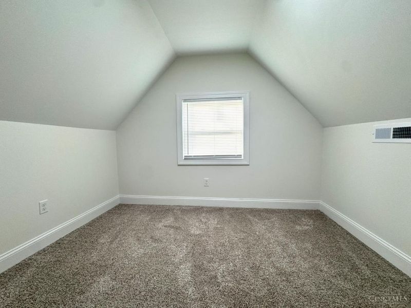 2728 Silverleaf Avenue, Cincinnati, OH 45212 Photo 20
