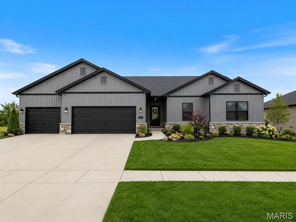 213 Ashurst Lane, O Fallon, IL 62269 Main Photo