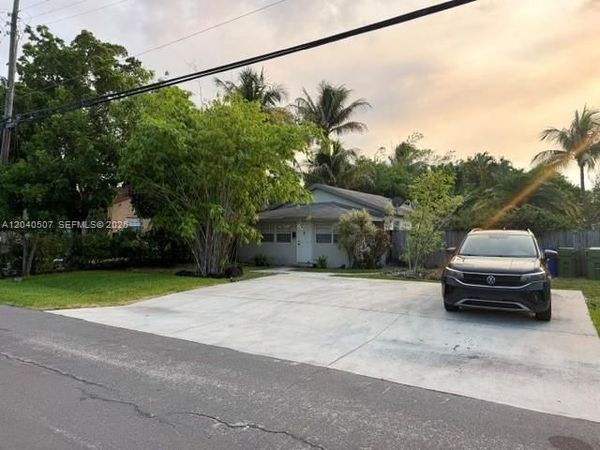 Unit Front, Fort Lauderdale, FL 33304