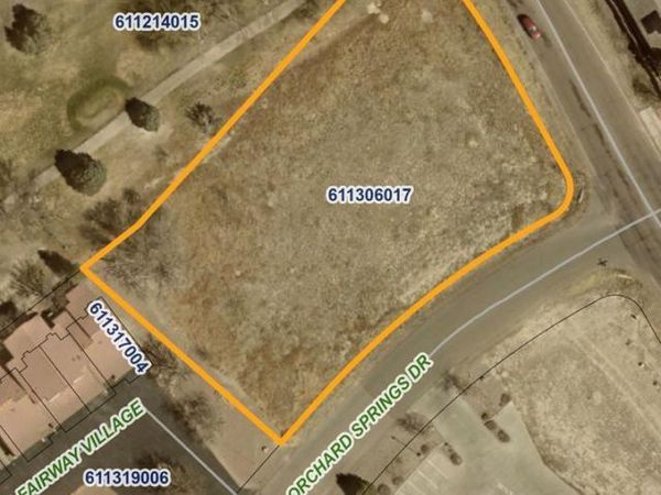 317 S Orchard Springs Dr, Pueblo West, CO 81007