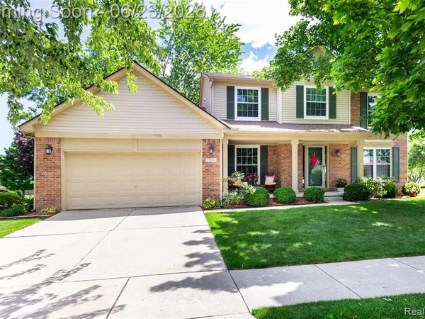 27533 Winchester Terrace , Brownstown Twp, MI 48183