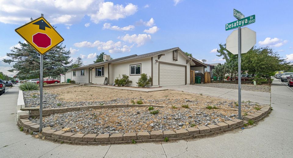 3464 Desatoya Drive, Carson City, NV 89701 Photo