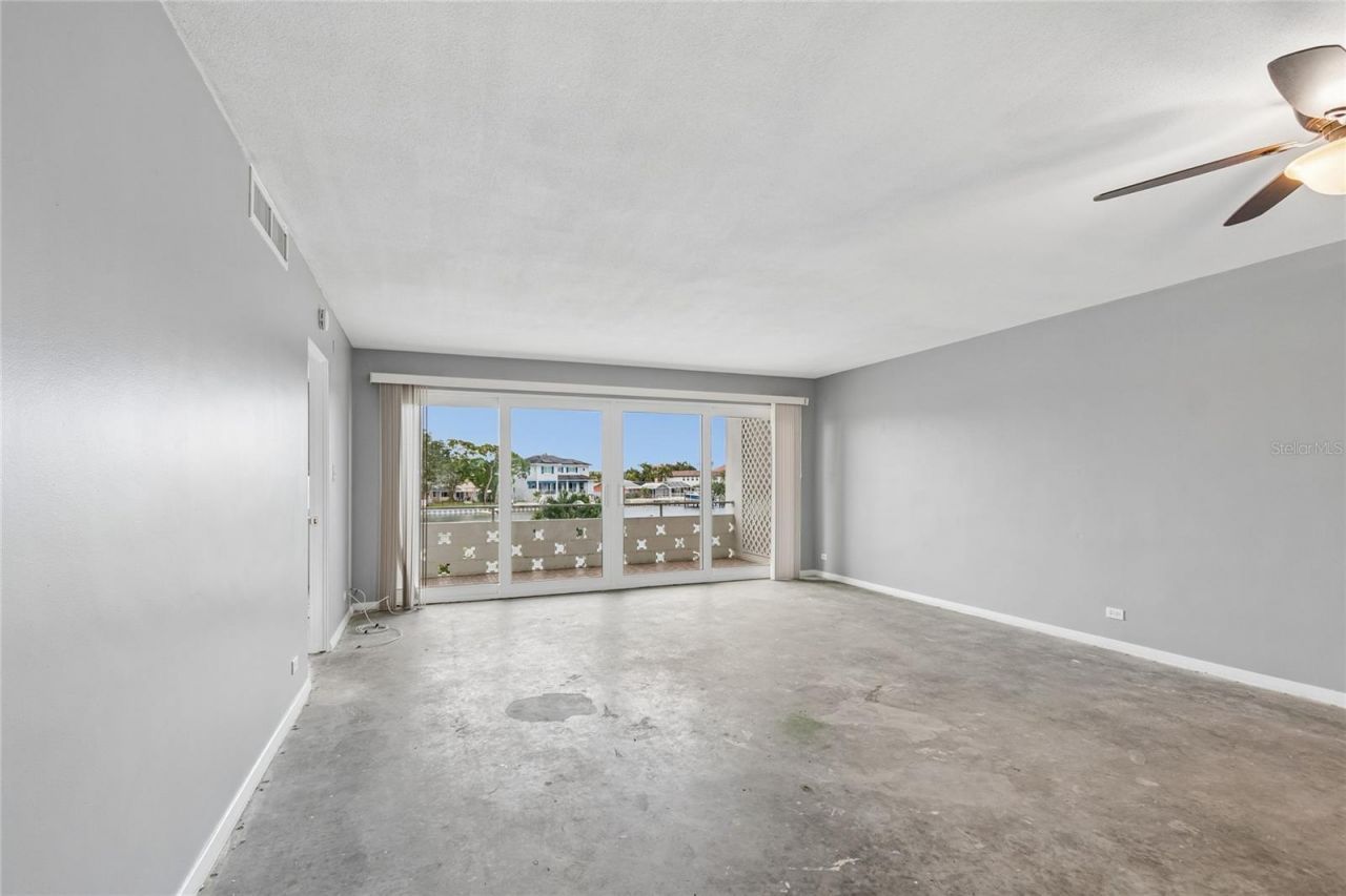 1365 N Snell Isle Boulevard Ne, Unit 2E, Saint Petersburg, FL 33704 Photo