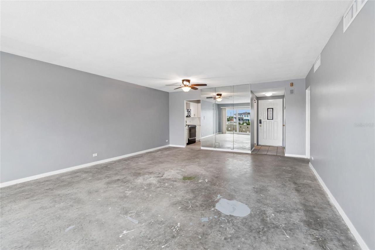 1365 N Snell Isle Boulevard Ne, Unit 2E, Saint Petersburg, FL 33704 Photo