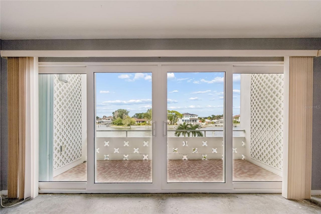 1365 N Snell Isle Boulevard Ne, Unit 2E, Saint Petersburg, FL 33704 Photo