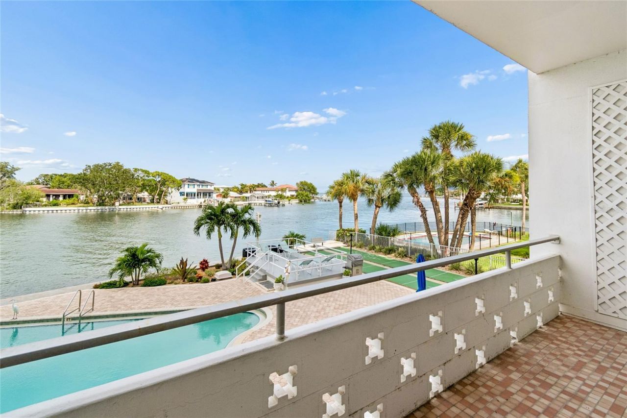 1365 N Snell Isle Boulevard Ne, Unit 2E, Saint Petersburg, FL 33704 Photo