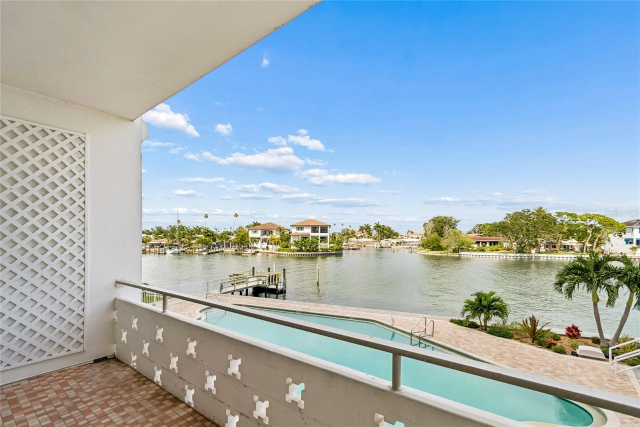 1365 N Snell Isle Boulevard Ne, Unit 2E, Saint Petersburg, FL 33704 Photo