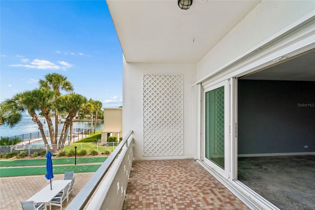 1365 N Snell Isle Boulevard Ne, Unit 2E, Saint Petersburg, FL 33704 Photo