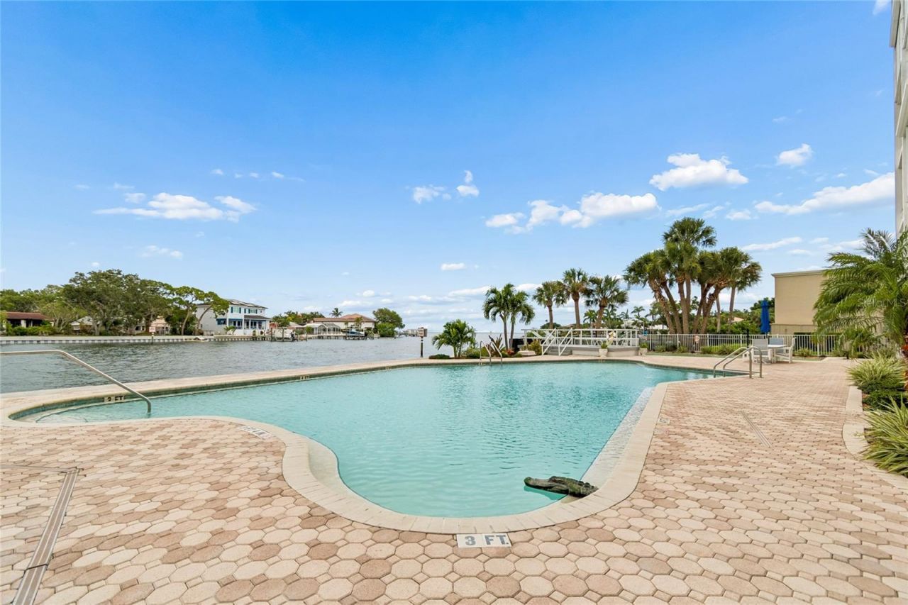 1365 N Snell Isle Boulevard Ne, Unit 2E, Saint Petersburg, FL 33704 Photo
