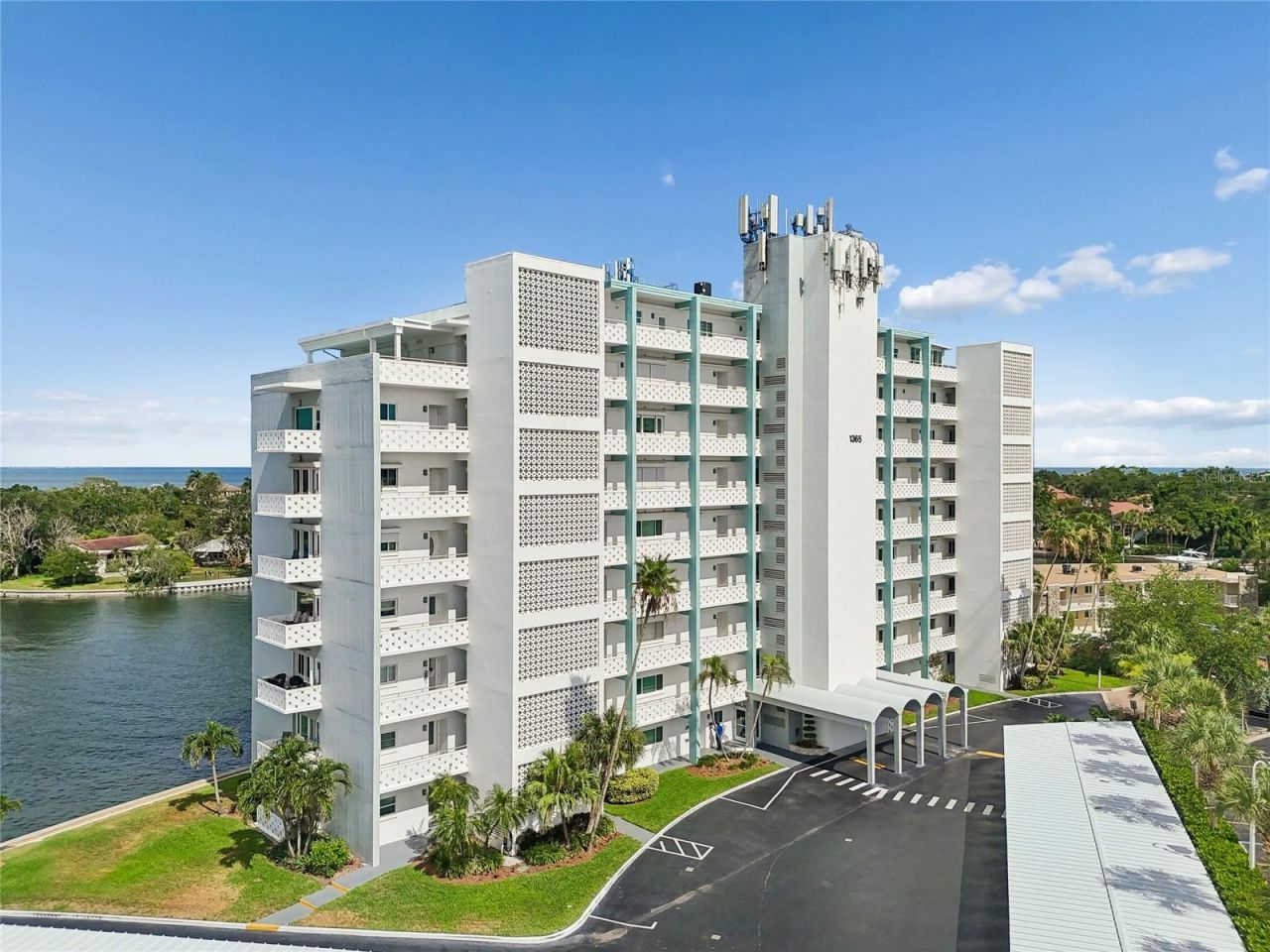 1365 N Snell Isle Boulevard Ne, Unit 2E, Saint Petersburg, FL 33704 Photo