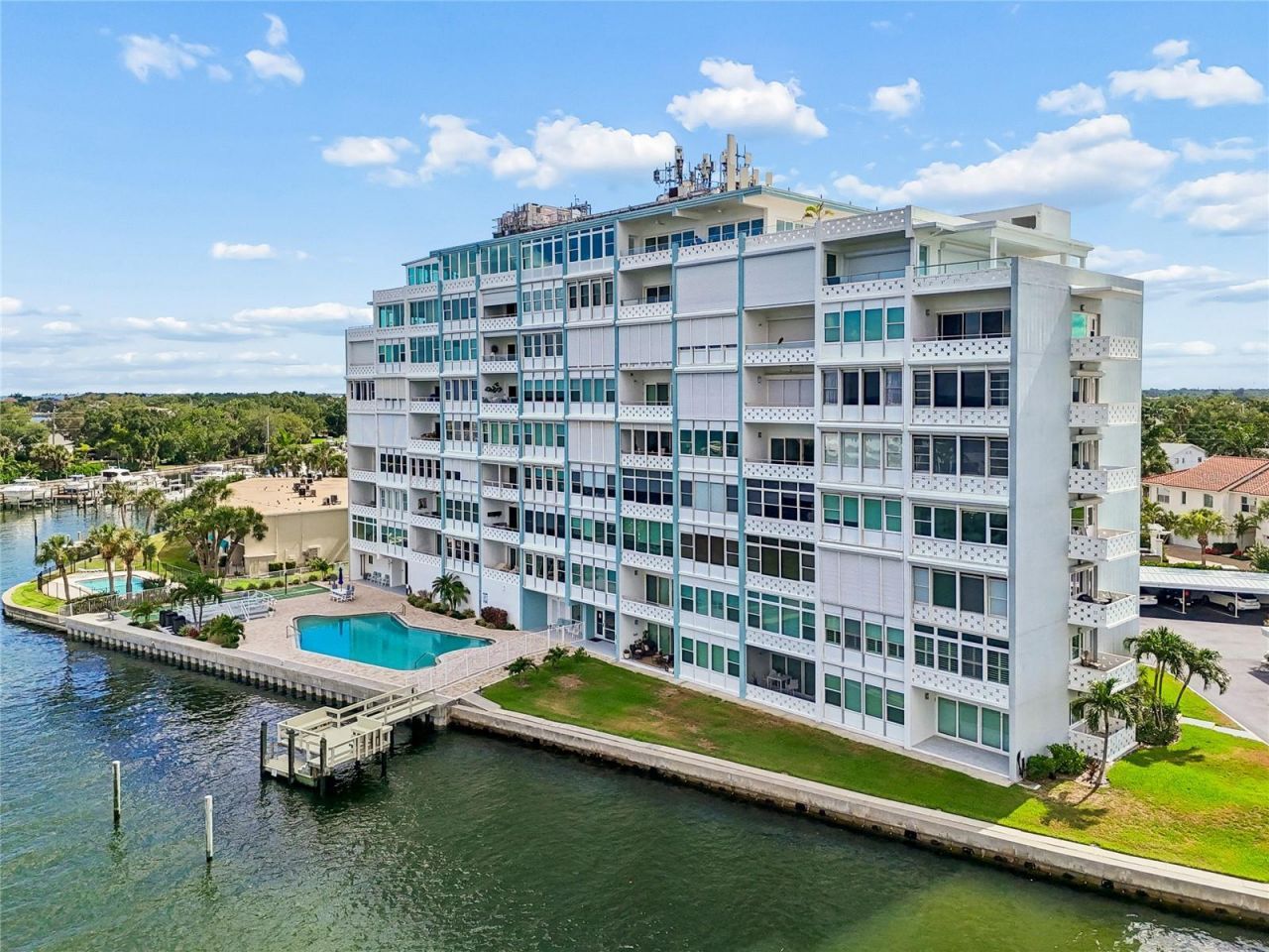 1365 N Snell Isle Boulevard Ne, Unit 2E, Saint Petersburg, FL 33704 Photo