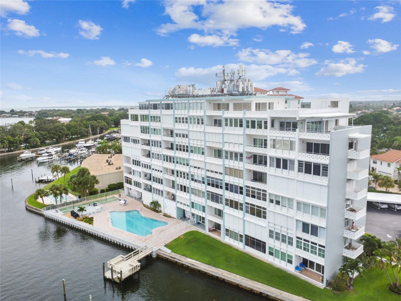 1365 N Snell Isle Boulevard Ne, Unit 2E, Saint Petersburg, FL 33704 Photo