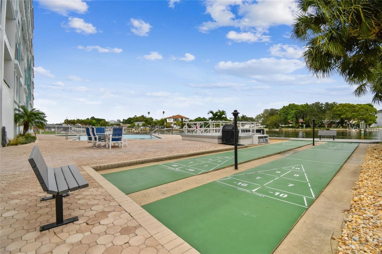1365 N Snell Isle Boulevard Ne, Unit 2E, Saint Petersburg, FL 33704 Photo
