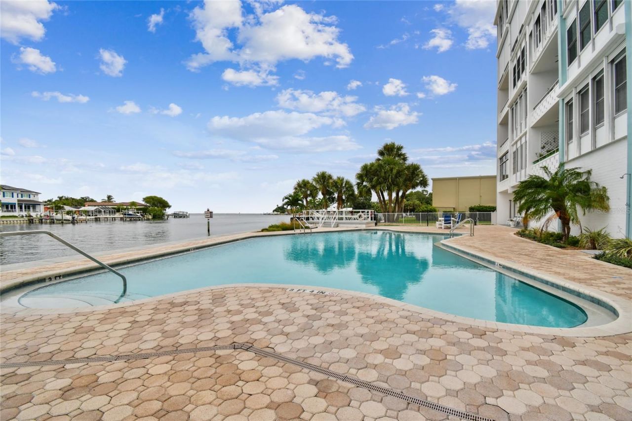 1365 N Snell Isle Boulevard Ne, Unit 2E, Saint Petersburg, FL 33704 Photo