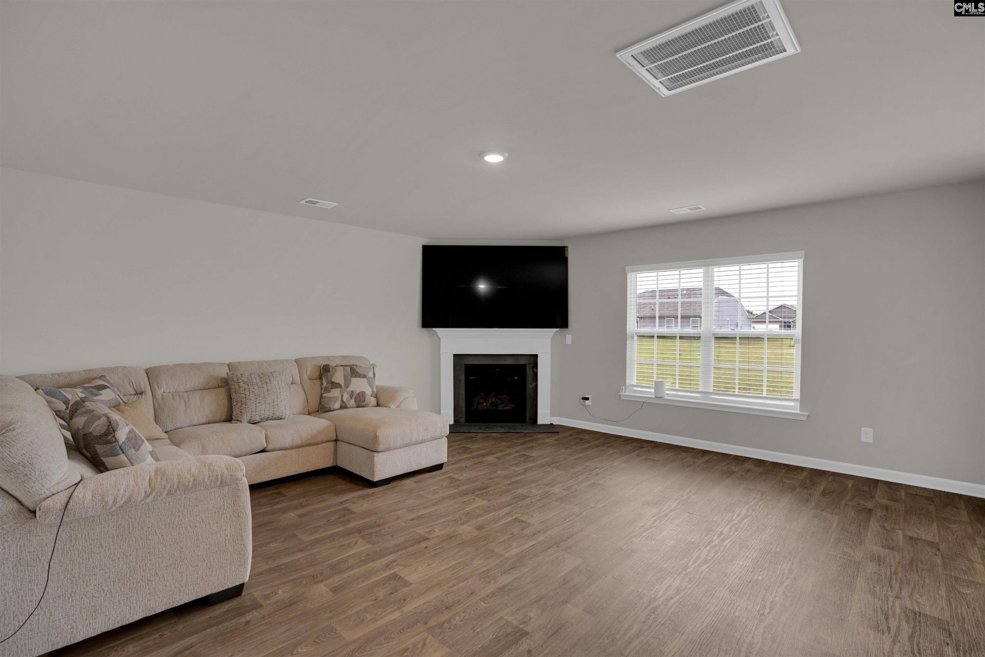 2416 Newberry Landing Circle Photo 9