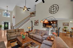 213 Belfry Court photo 4