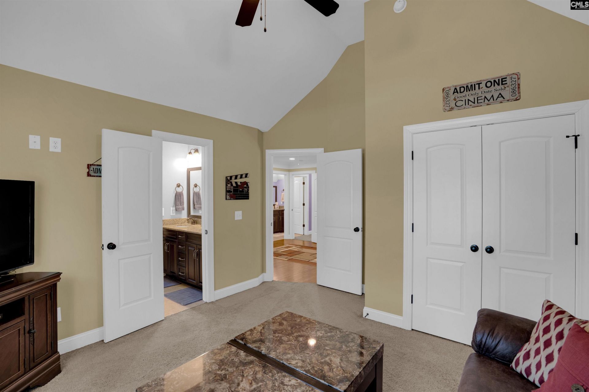 213 Belfry Court Photo 31