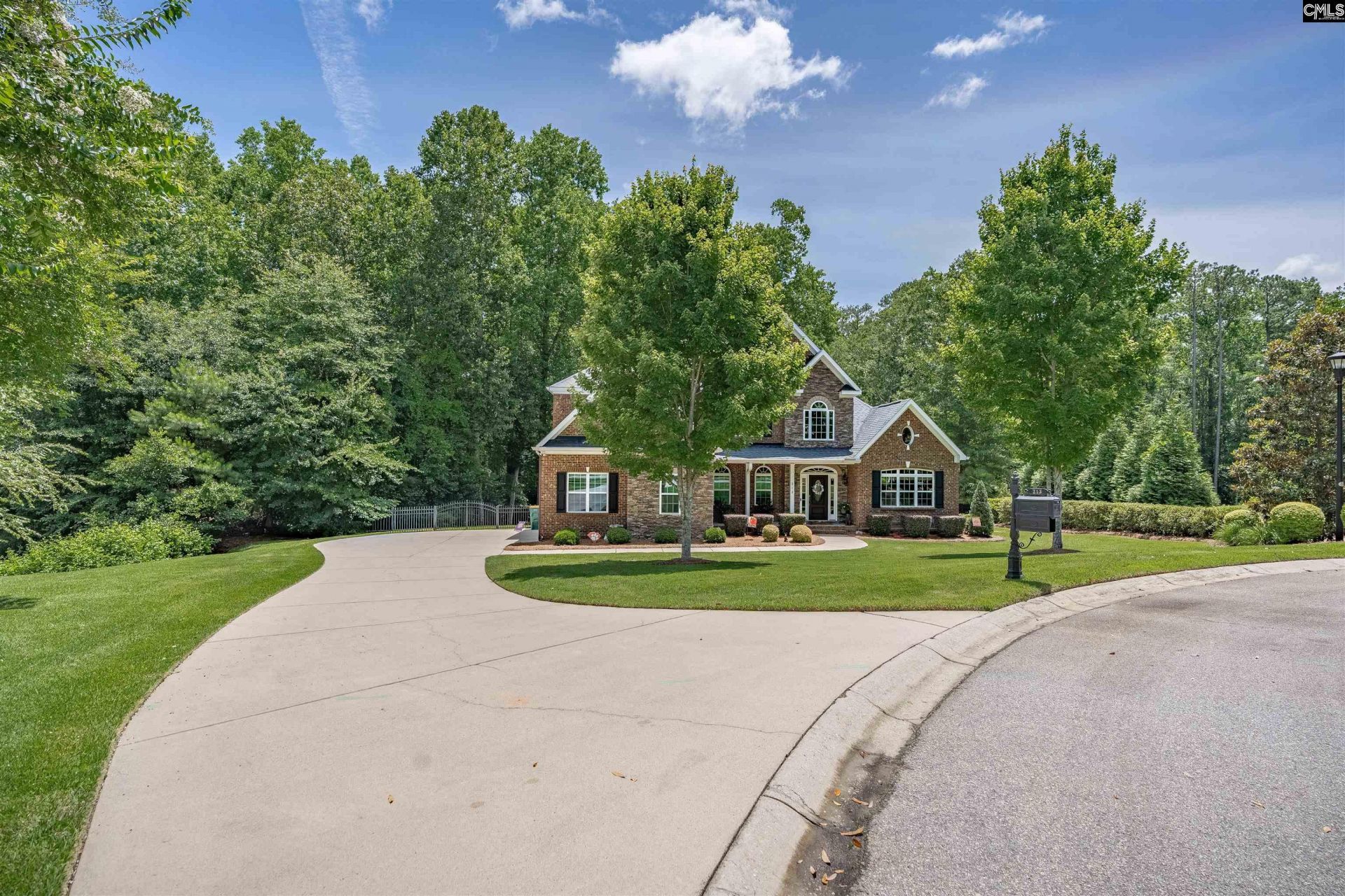 213 Belfry Court Photo 4