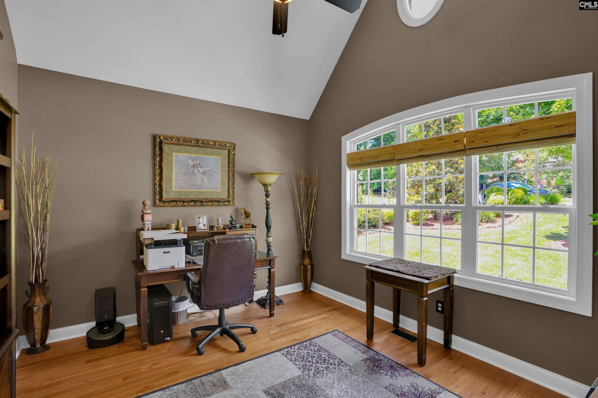 213 Belfry Court Photo 8