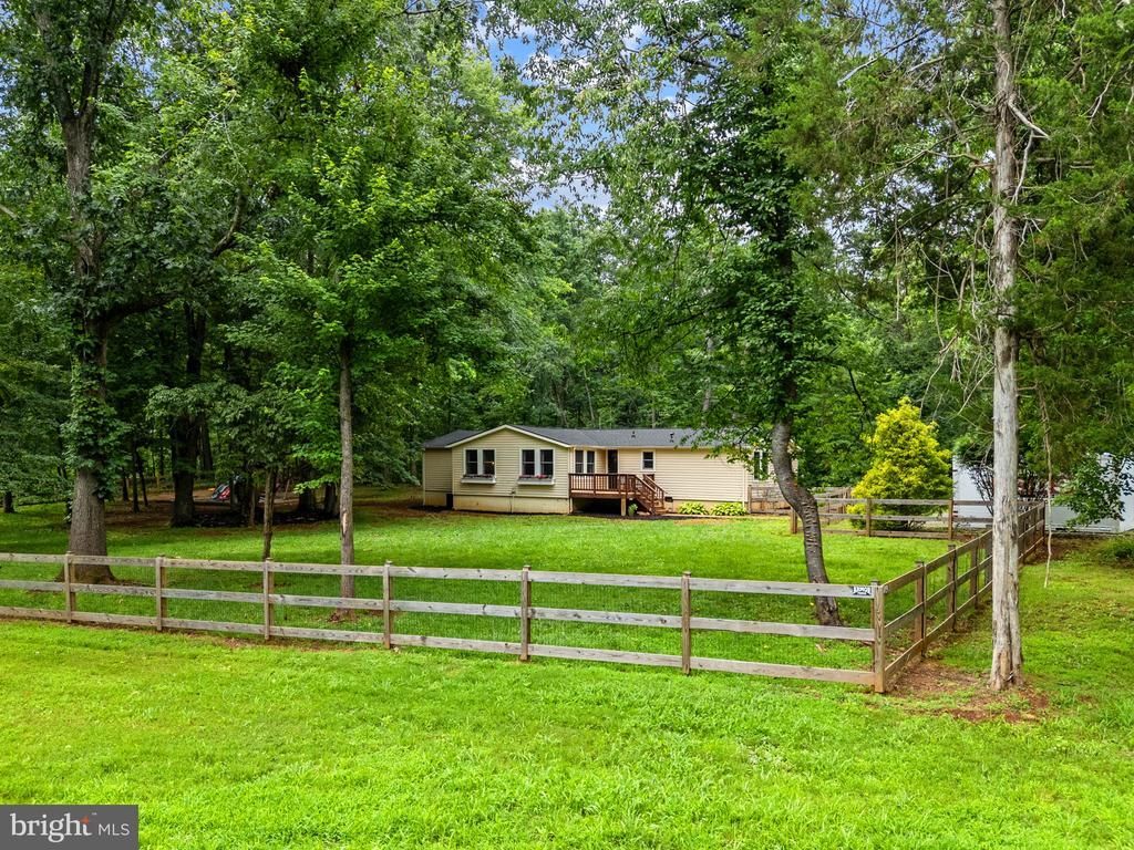 9448 Green Road, Midland, VA 22728 Main Photo