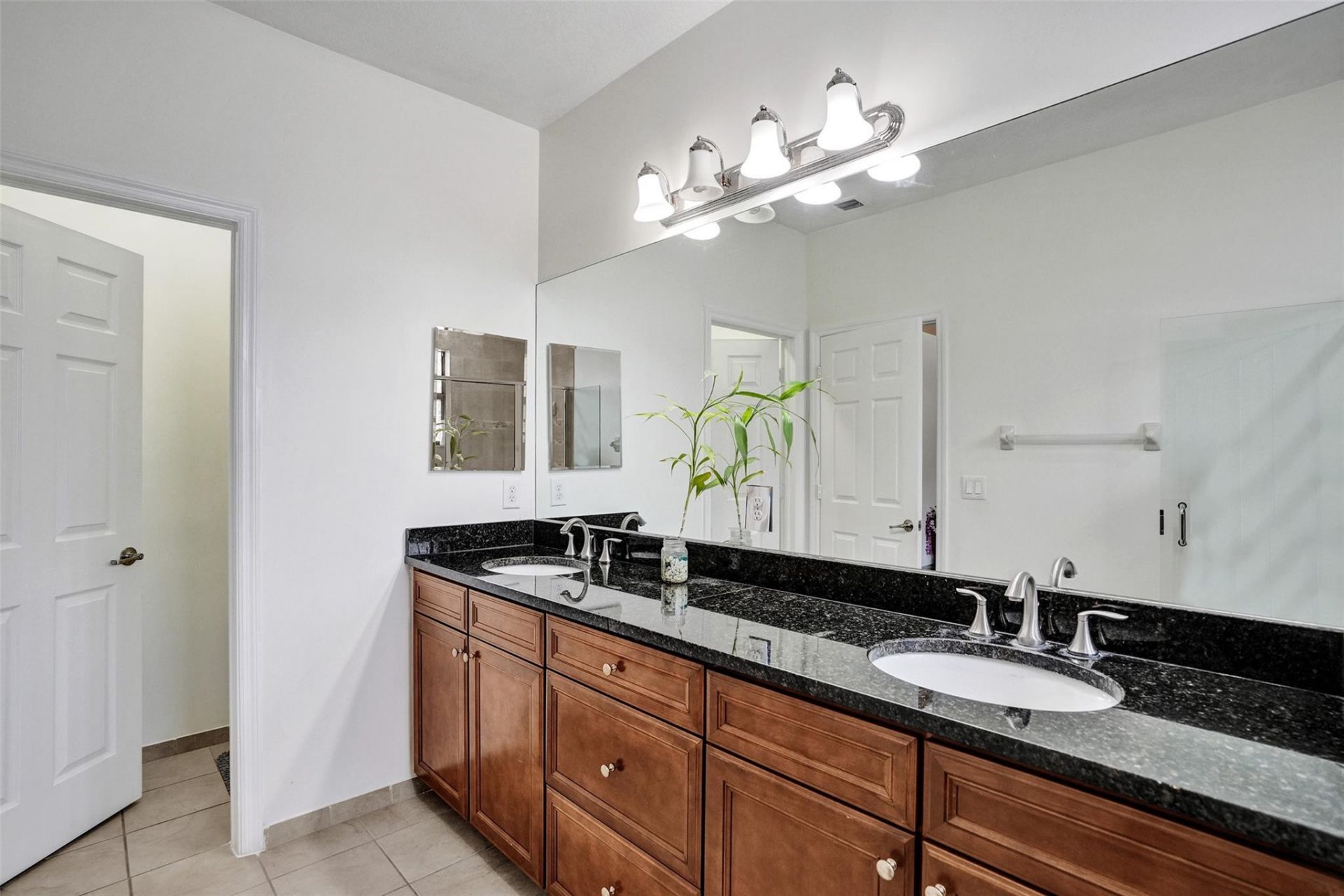 8768 NW 98th Avenue, Unit 8768, Doral, FL 33178 Photo