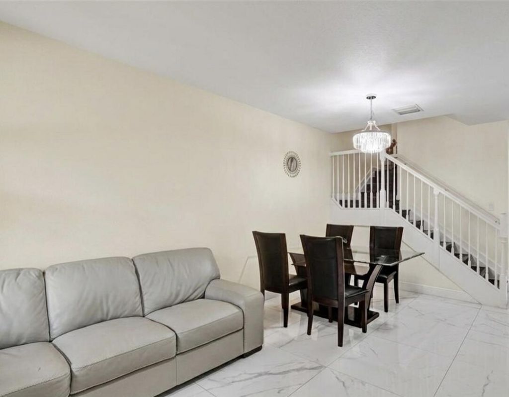 8768 NW 98th Avenue, Unit 8768, Doral, FL 33178 Photo