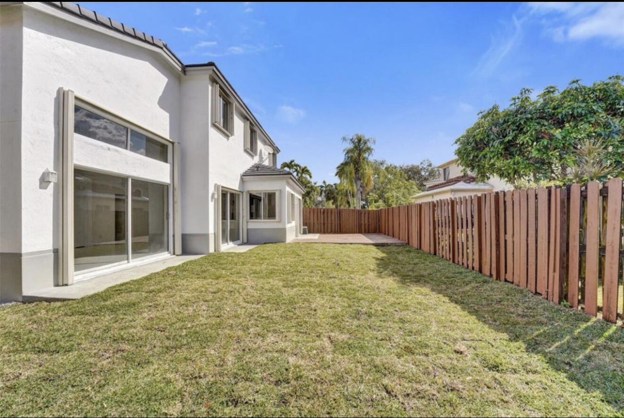 11208 Rhapsody Road, Hollywood, FL 33026 Photo