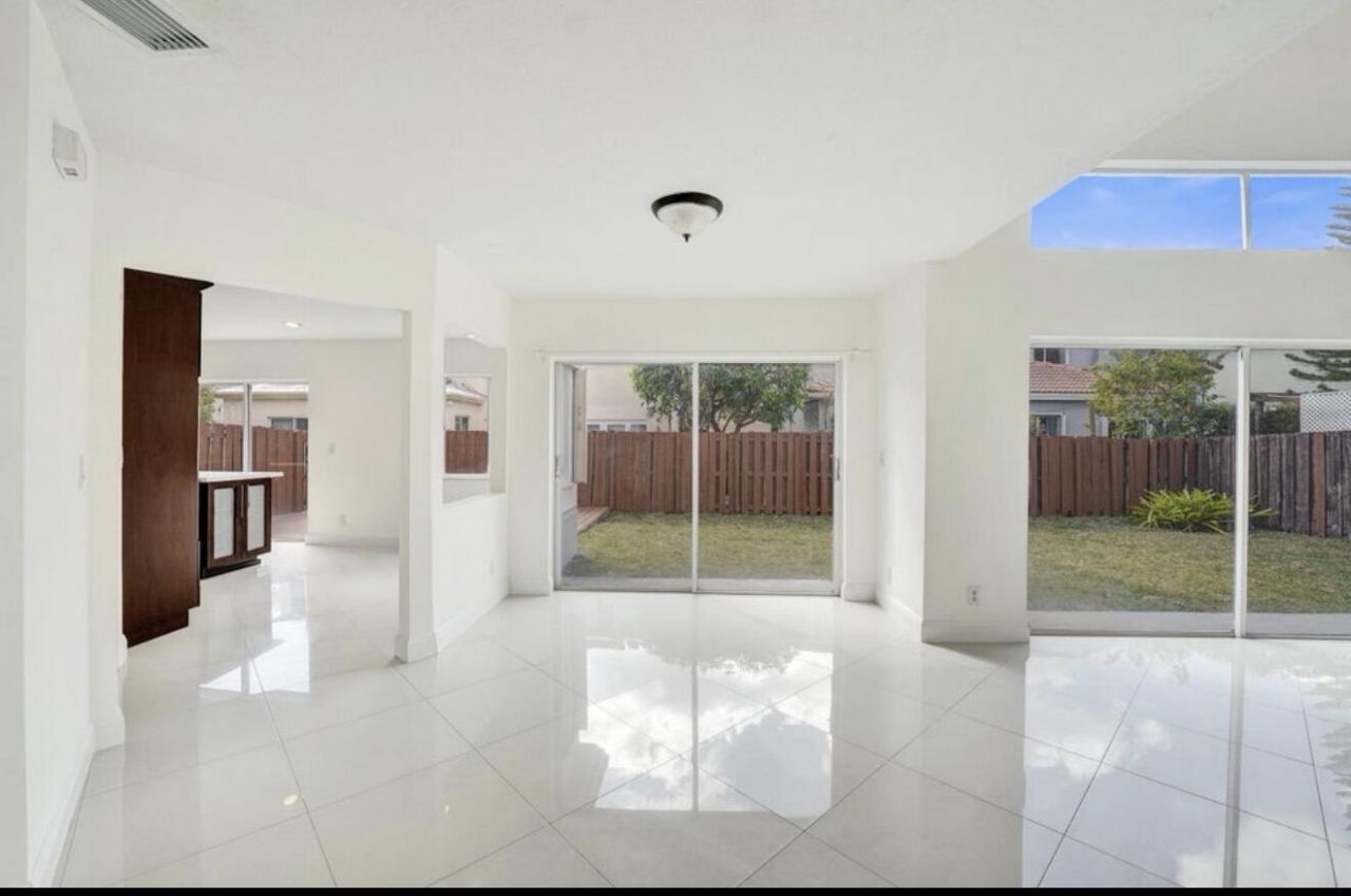 11208 Rhapsody Road, Hollywood, FL 33026 Photo