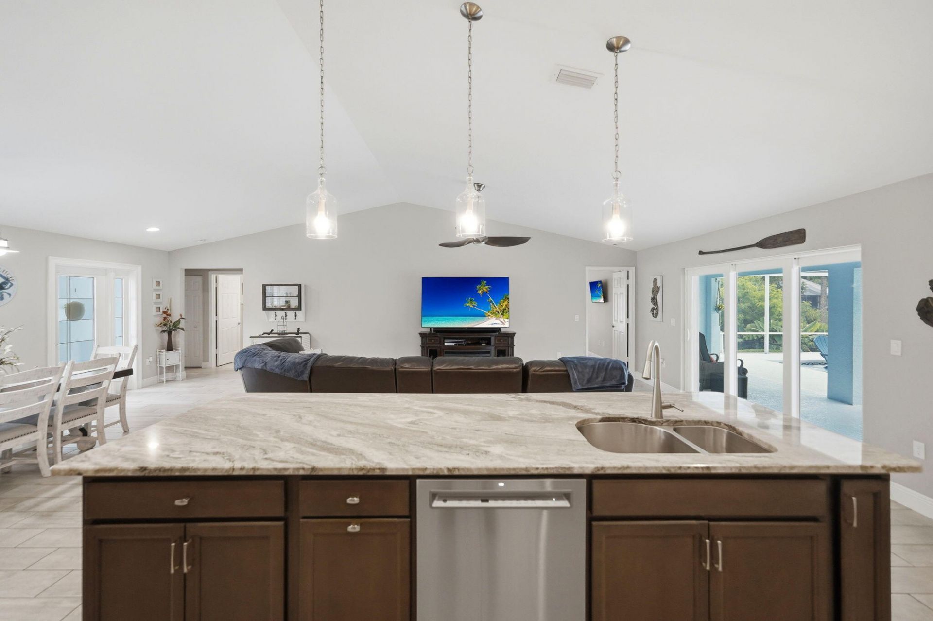 186 NE Dominican Terrace, Port Saint Lucie, FL 34983 Photo