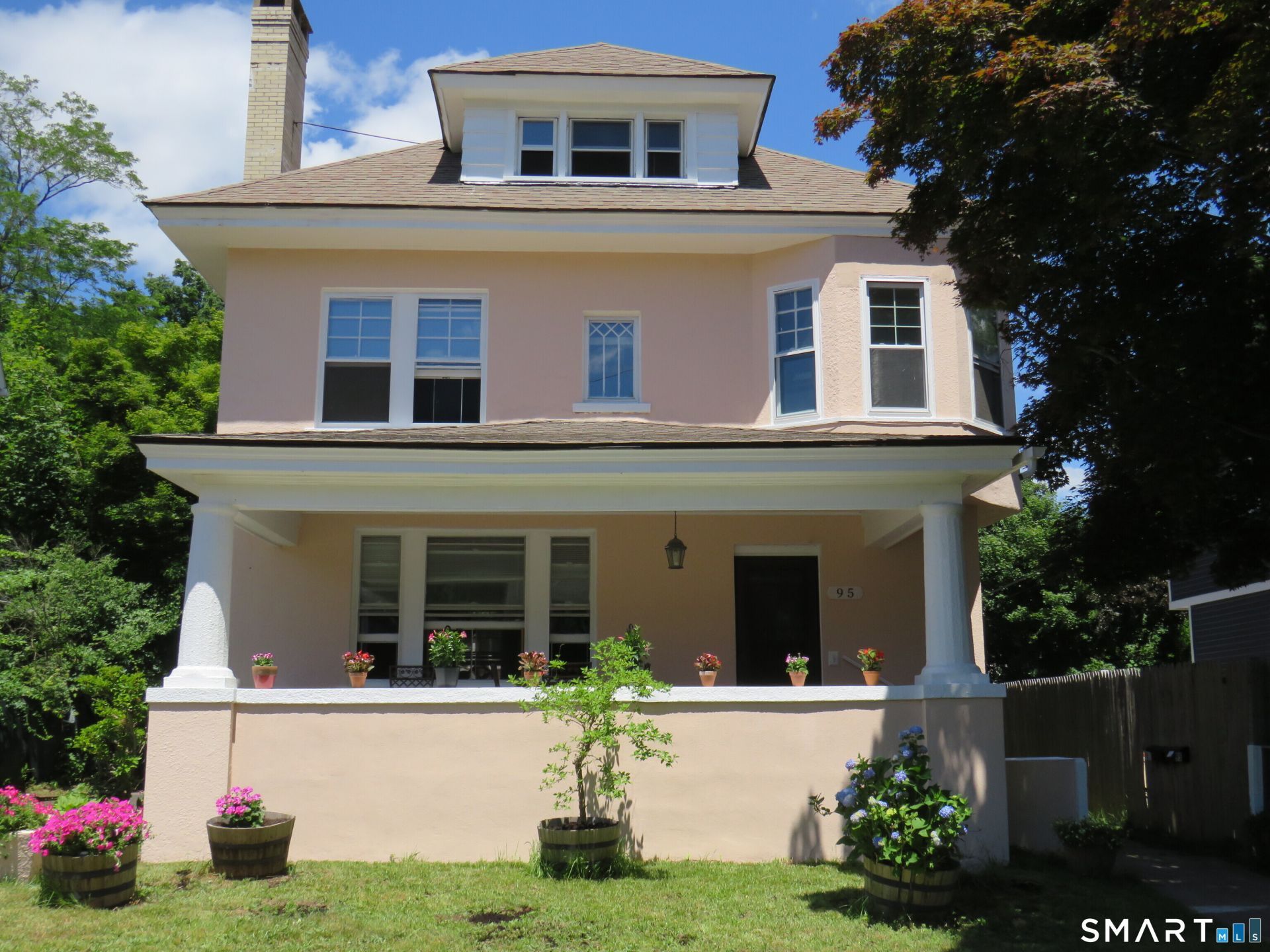 95 Church, West Haven, CT 06516 Main Photo