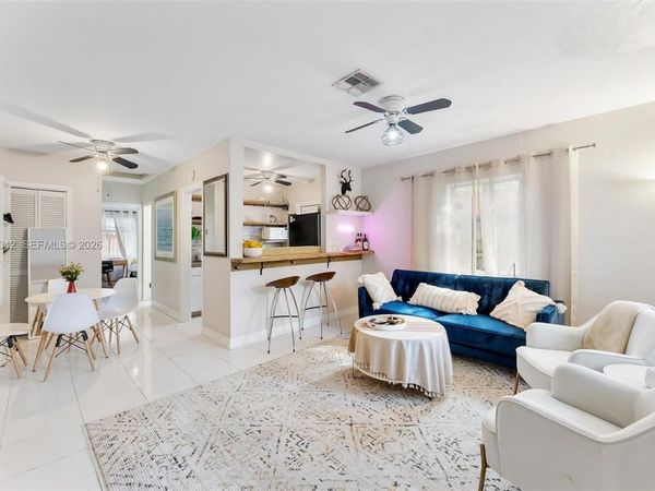 440 NE 1st Ave, Fort Lauderdale, FL 33301
