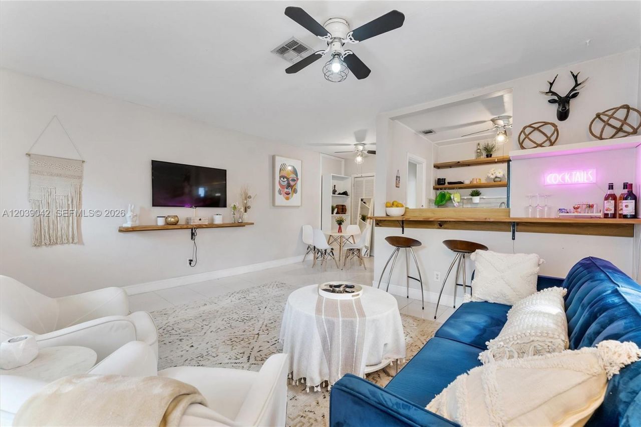 440 NE 1st Ave, Fort Lauderdale, FL 33301 Photo