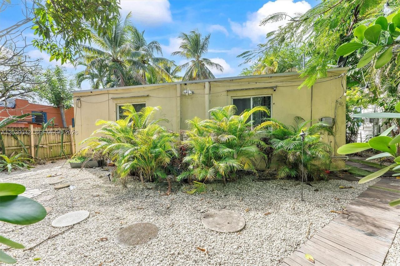 440 NE 1st Ave, Fort Lauderdale, FL 33301 Photo
