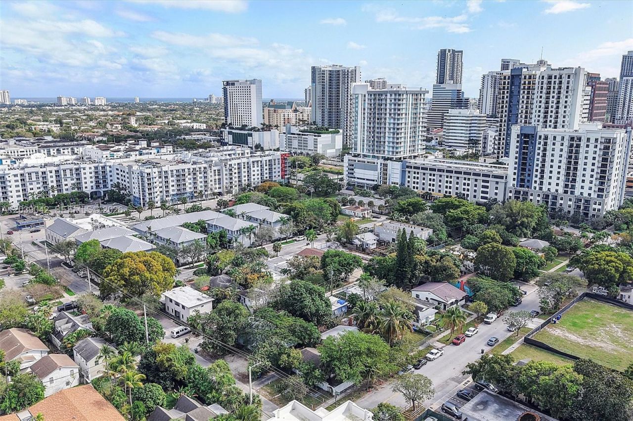 440 NE 1st Ave, Fort Lauderdale, FL 33301 Photo