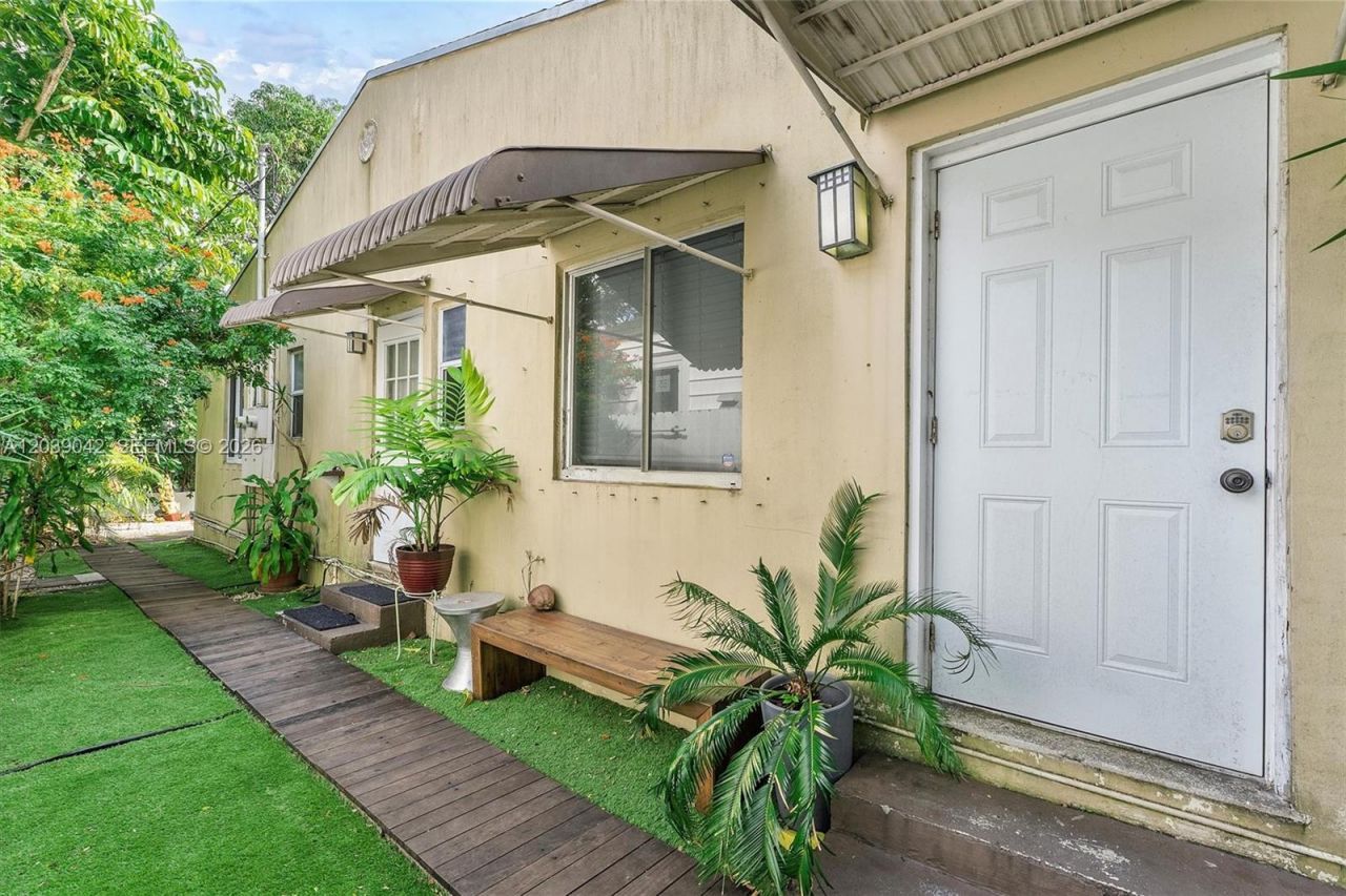 440 NE 1st Ave, Fort Lauderdale, FL 33301 Photo