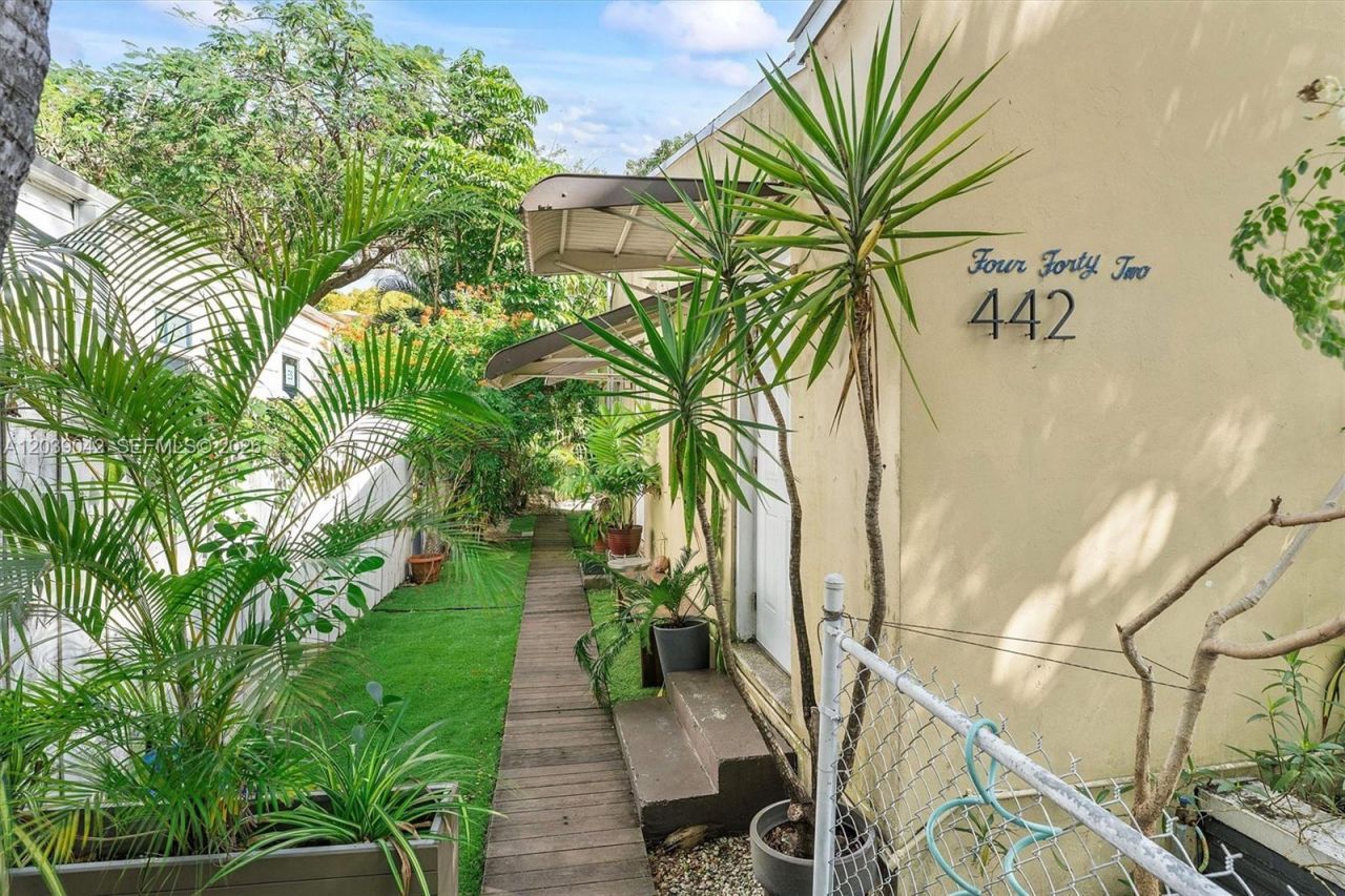 440 NE 1st Ave, Fort Lauderdale, FL 33301 Photo