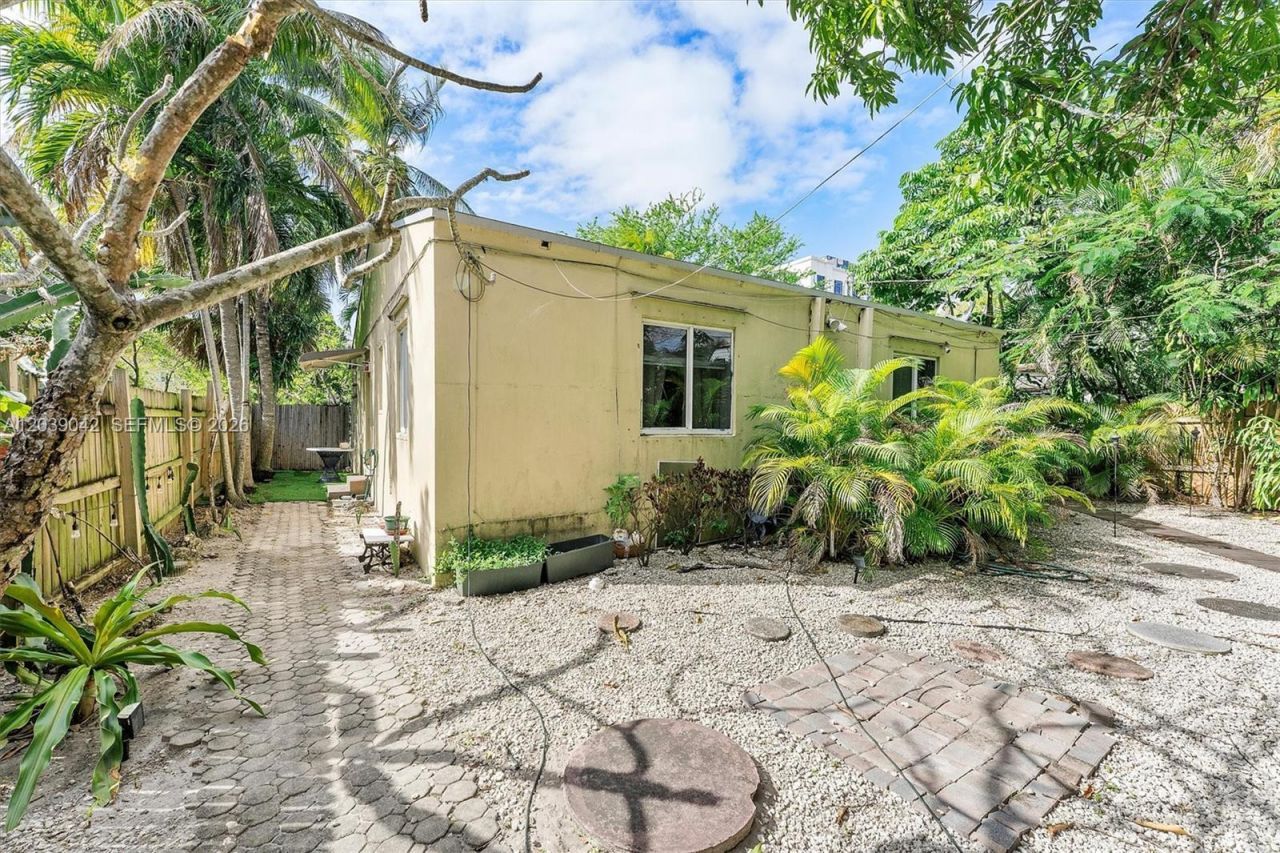 440 NE 1st Ave, Fort Lauderdale, FL 33301 Photo