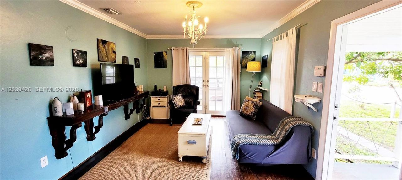 100 NE 5th St, Fort Lauderdale, FL 33301 Photo
