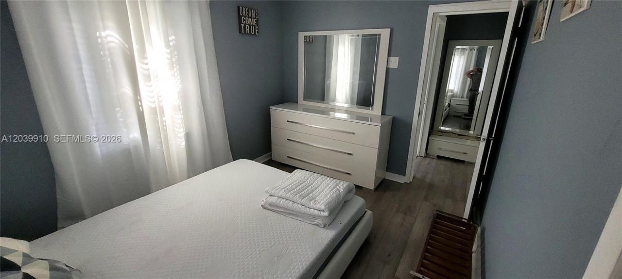 104 NE 5th St, Fort Lauderdale, FL 33301 Photo