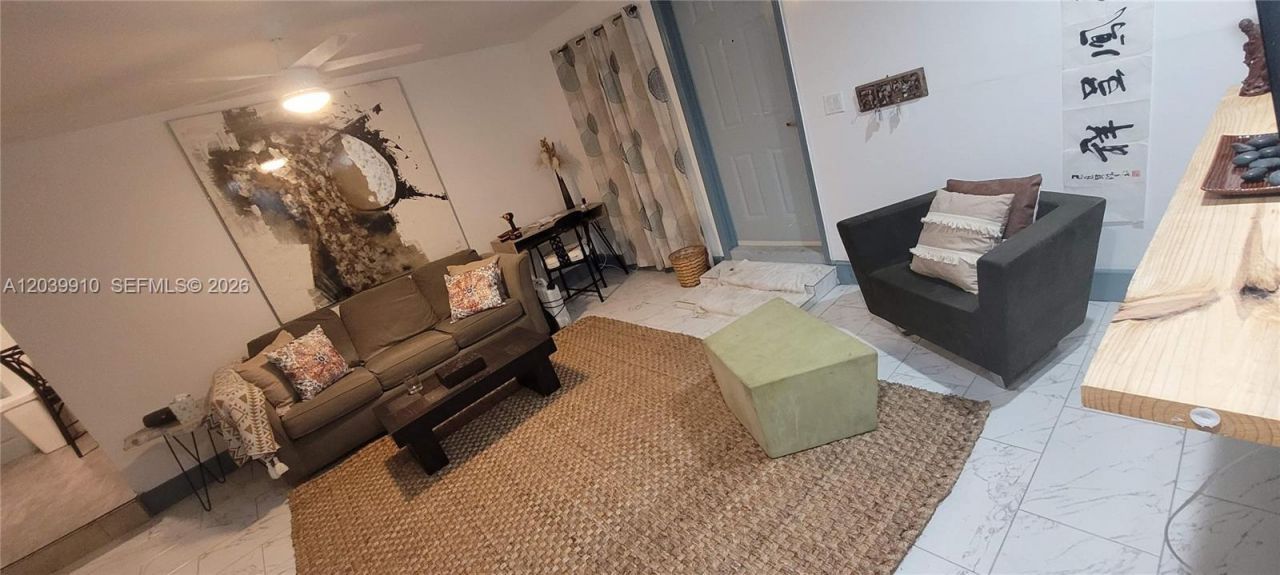 104 NE 5th St, Fort Lauderdale, FL 33301 Photo