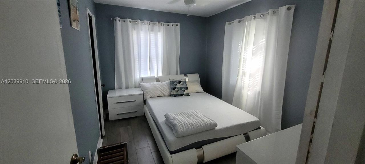 104 NE 5th St, Fort Lauderdale, FL 33301 Photo