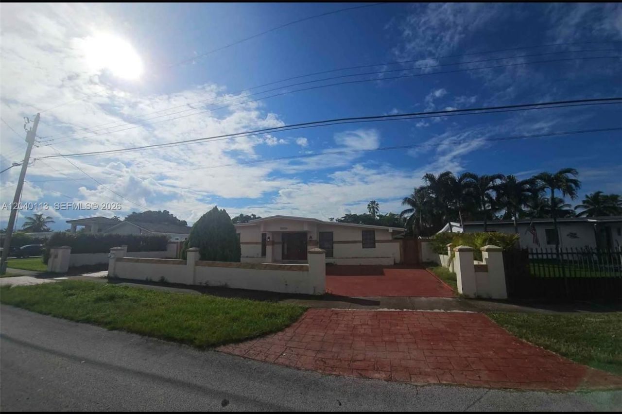 11470 SW 57th Ter, Miami, FL 33173 Photo