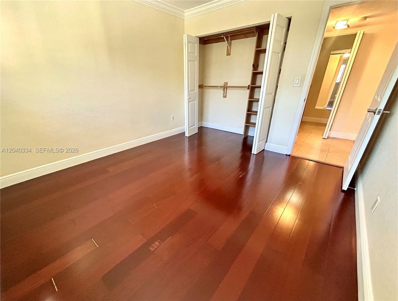 14500 SW 88 Av , Unit 211, Palmetto Bay, FL 33176 Photo