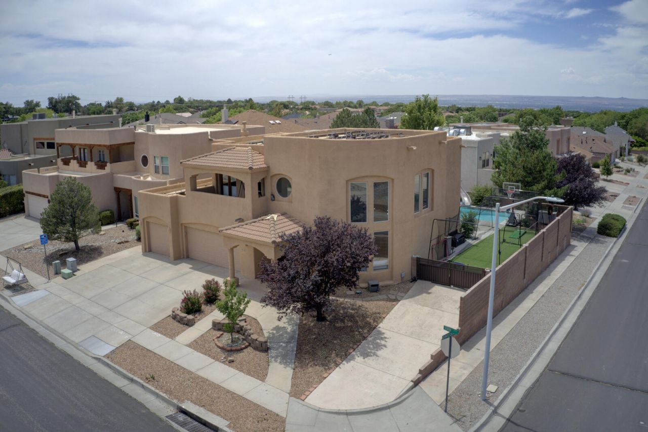 7211 Torin Drive Ne, Albuquerque, NM 87122 Main Photo